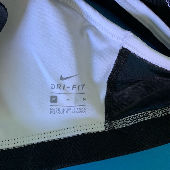 Nike Women's Indy Logo Low Padded Sports Bra - Picture 3 of 8